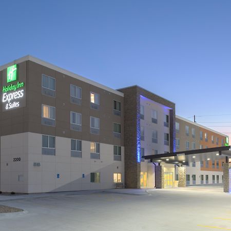 Holiday Inn Express & Suites Lincoln I - 80 By Ihg Εξωτερικό φωτογραφία