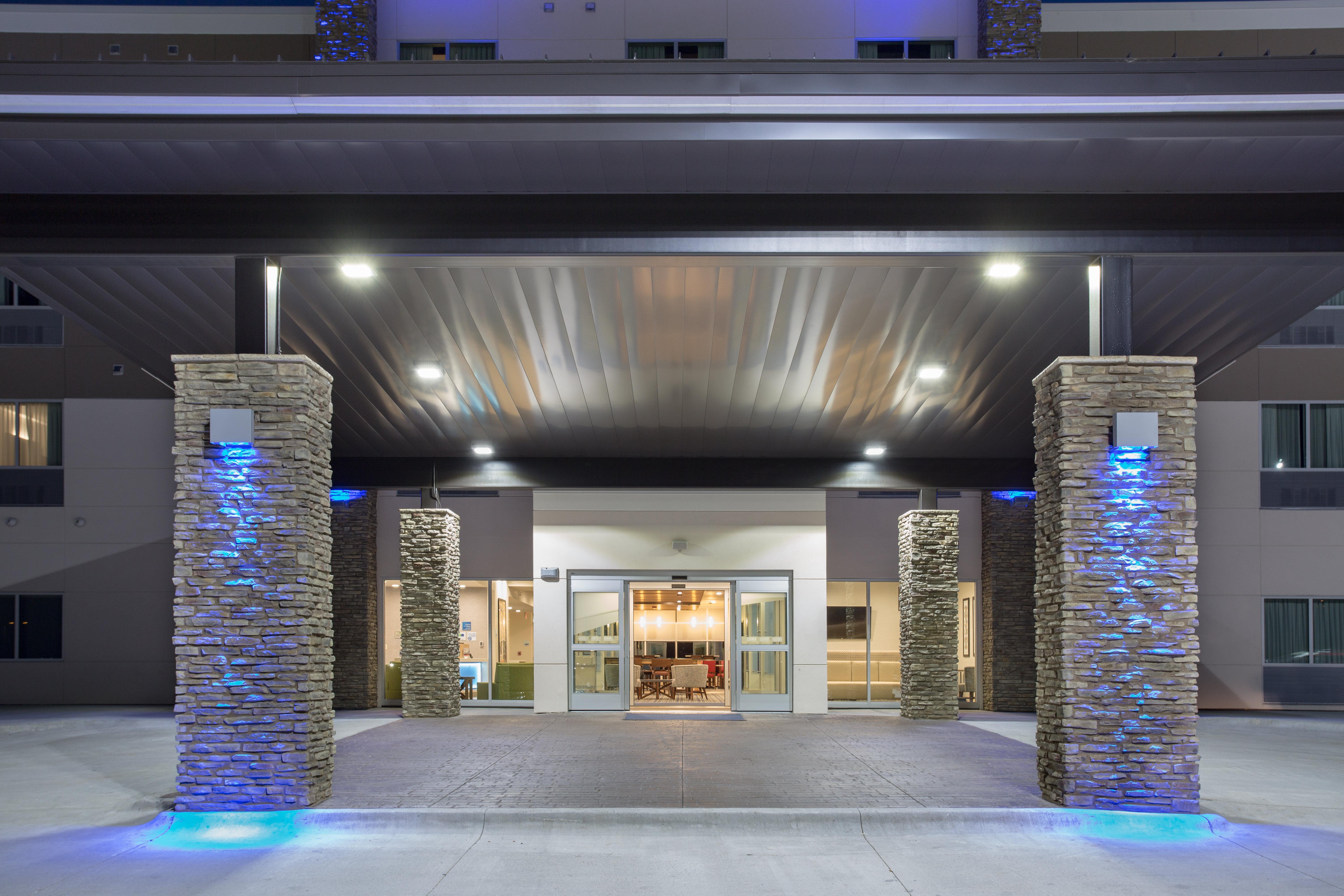 Holiday Inn Express & Suites Lincoln I - 80 By Ihg Εξωτερικό φωτογραφία