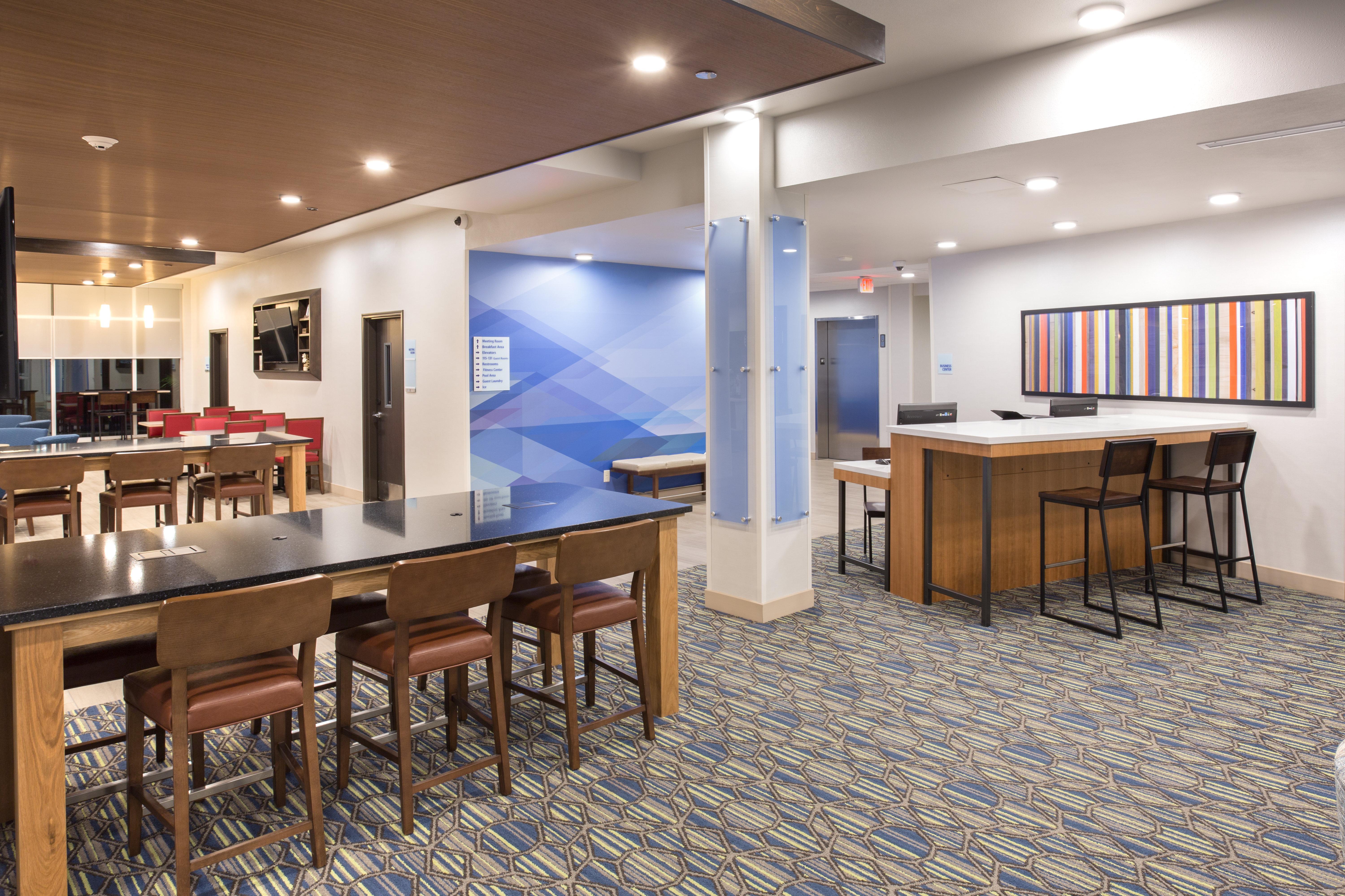 Holiday Inn Express & Suites Lincoln I - 80 By Ihg Εξωτερικό φωτογραφία
